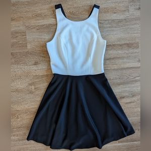 W118 Walter Baker White Top Black Old money Dress Size XS